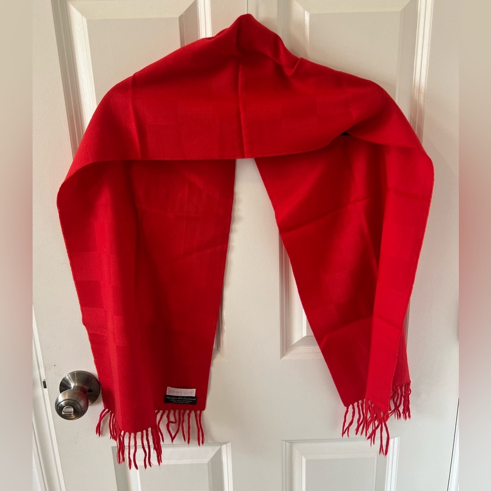 Vintage 100% lamb wool scarf - Bonwit Teller